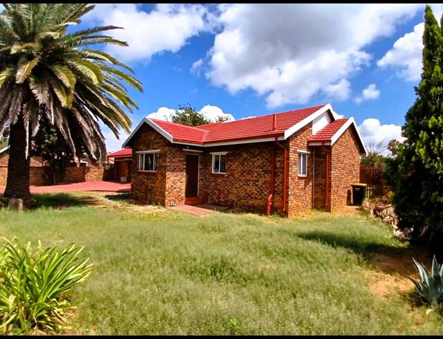 3 BEDROOM HOUSE SOLD IN WALDRIFT